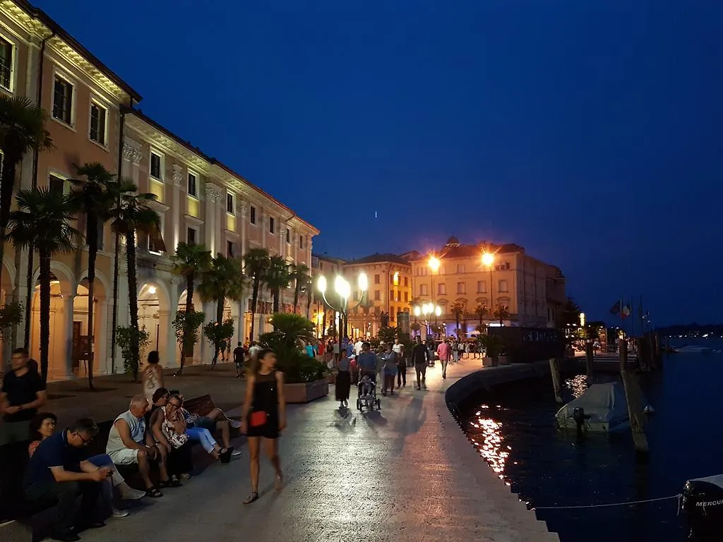 Residenza Teatro Vecchio Apartment Salo