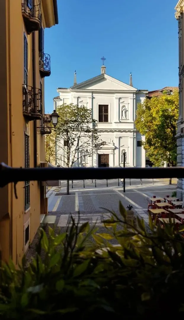 Residenza Teatro Vecchio Apartment Salo